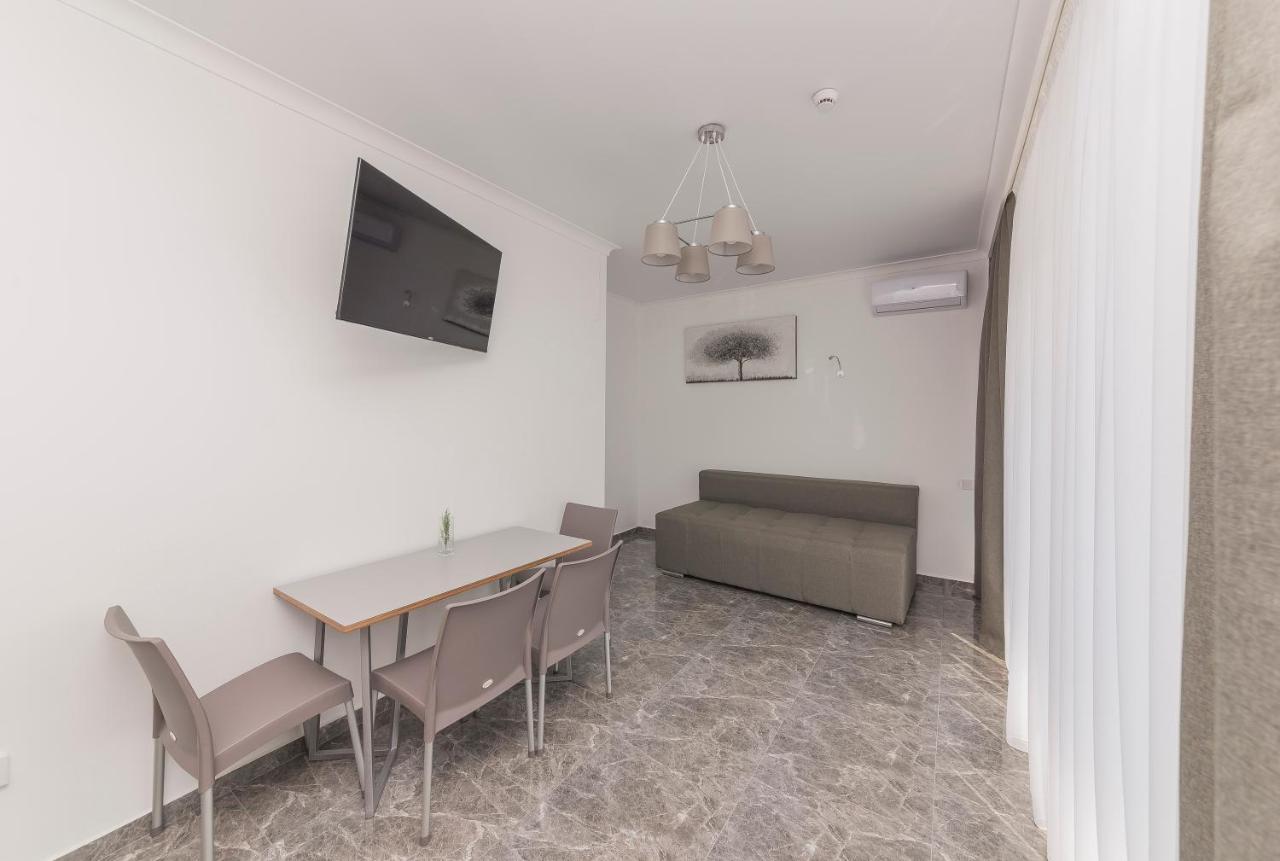 Aparthotel Central 扎托卡 外观 照片